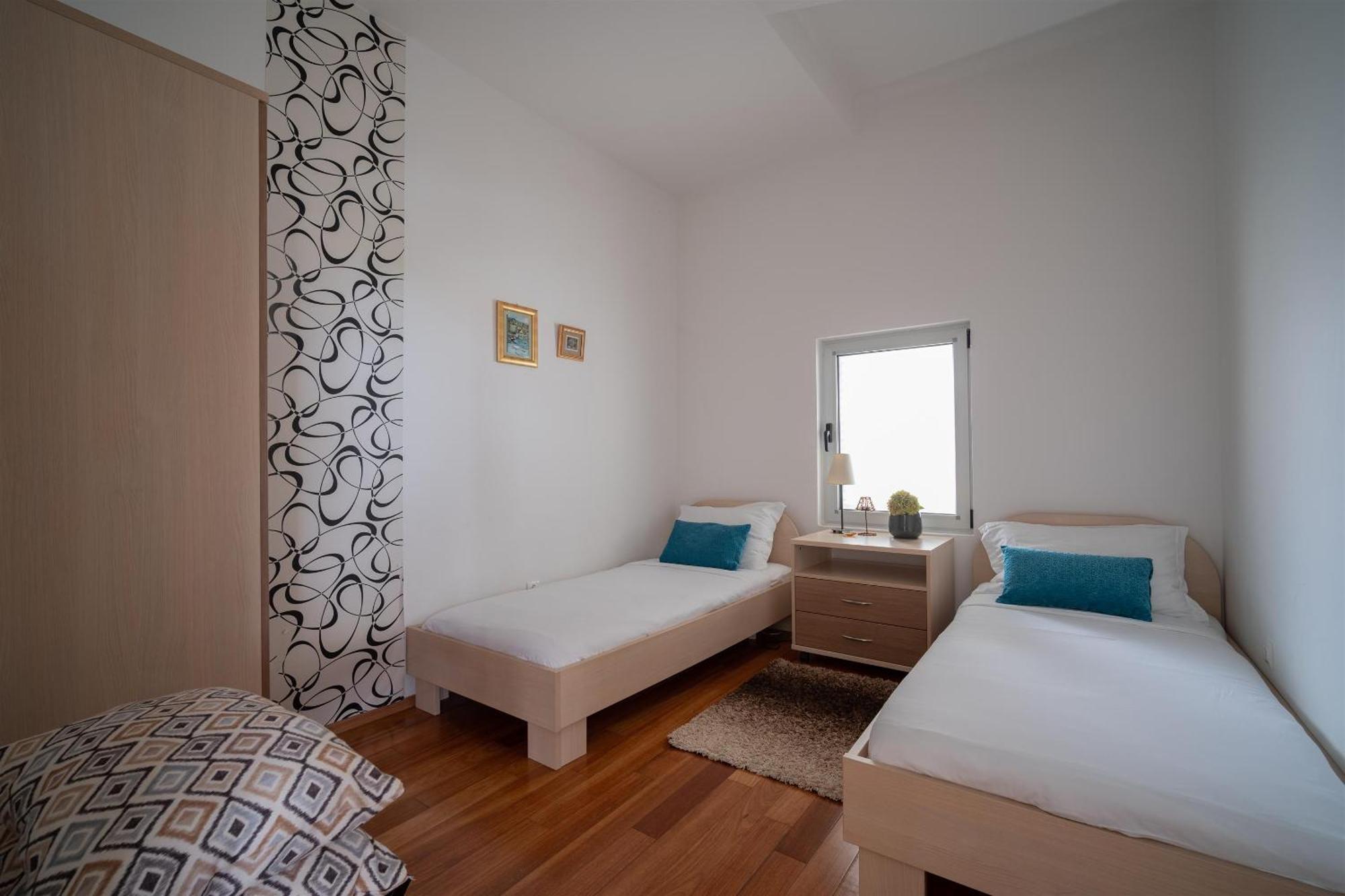 Apartments Valbruna 罗维尼 外观 照片