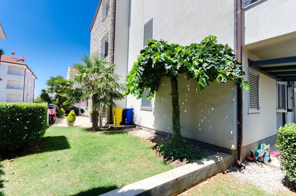 Apartments Valbruna 罗维尼 外观 照片